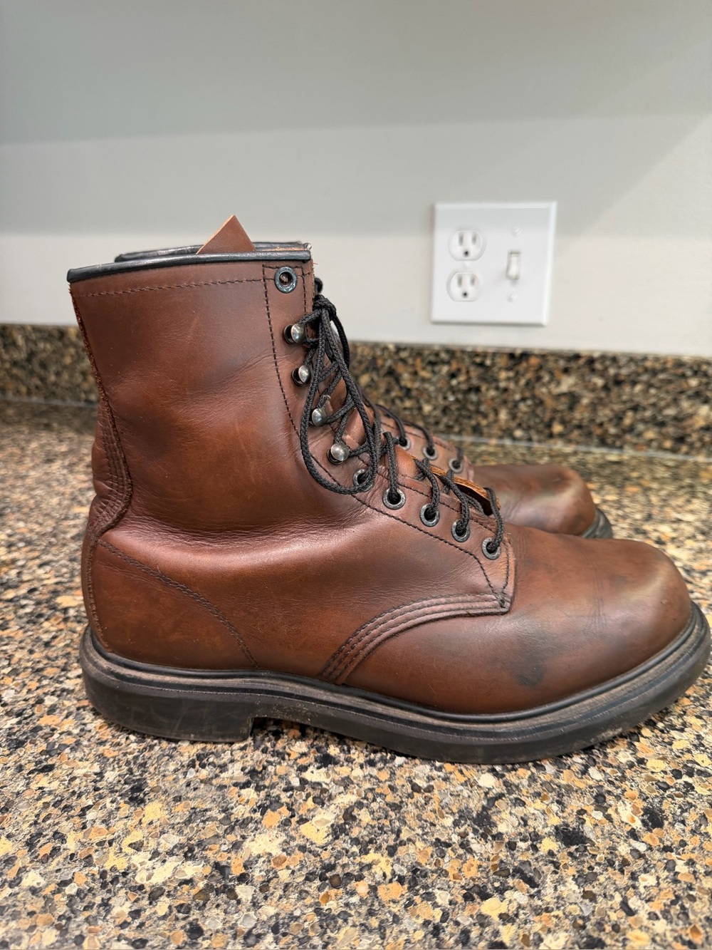 Men's vintage red wings 9.5 Brown Leather Lace-Up Work Boots